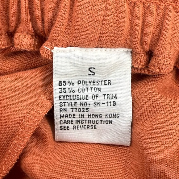 Vintage Lacy Afternoon Lounge Set by Shell Kepler
✨ Ships Fast Smoke-Free Home ✨ - Picture 12 of 13